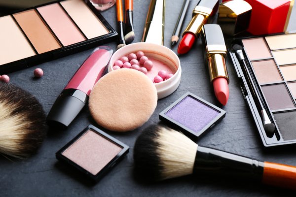 Make Up