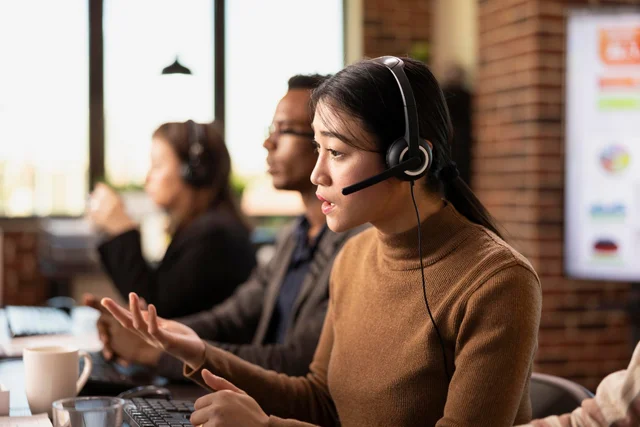 Seller Mulai Pindah ke WA, Chatbot WA Bisnis Jadi Cara Balas Chat Tanpa Tambah Admin