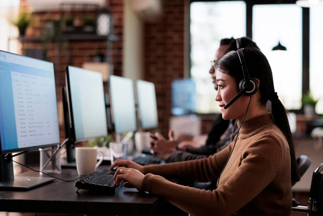 Seller Mulai Pindah ke WA, Chatbot WA Bisnis Jadi Cara Balas Chat Tanpa Tambah Admin