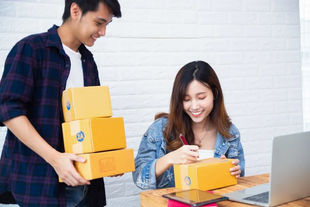 Cara Mengelola Pesanan dari Banyak Channel Saat Jualan Tidak Lagi Hanya di Marketplace